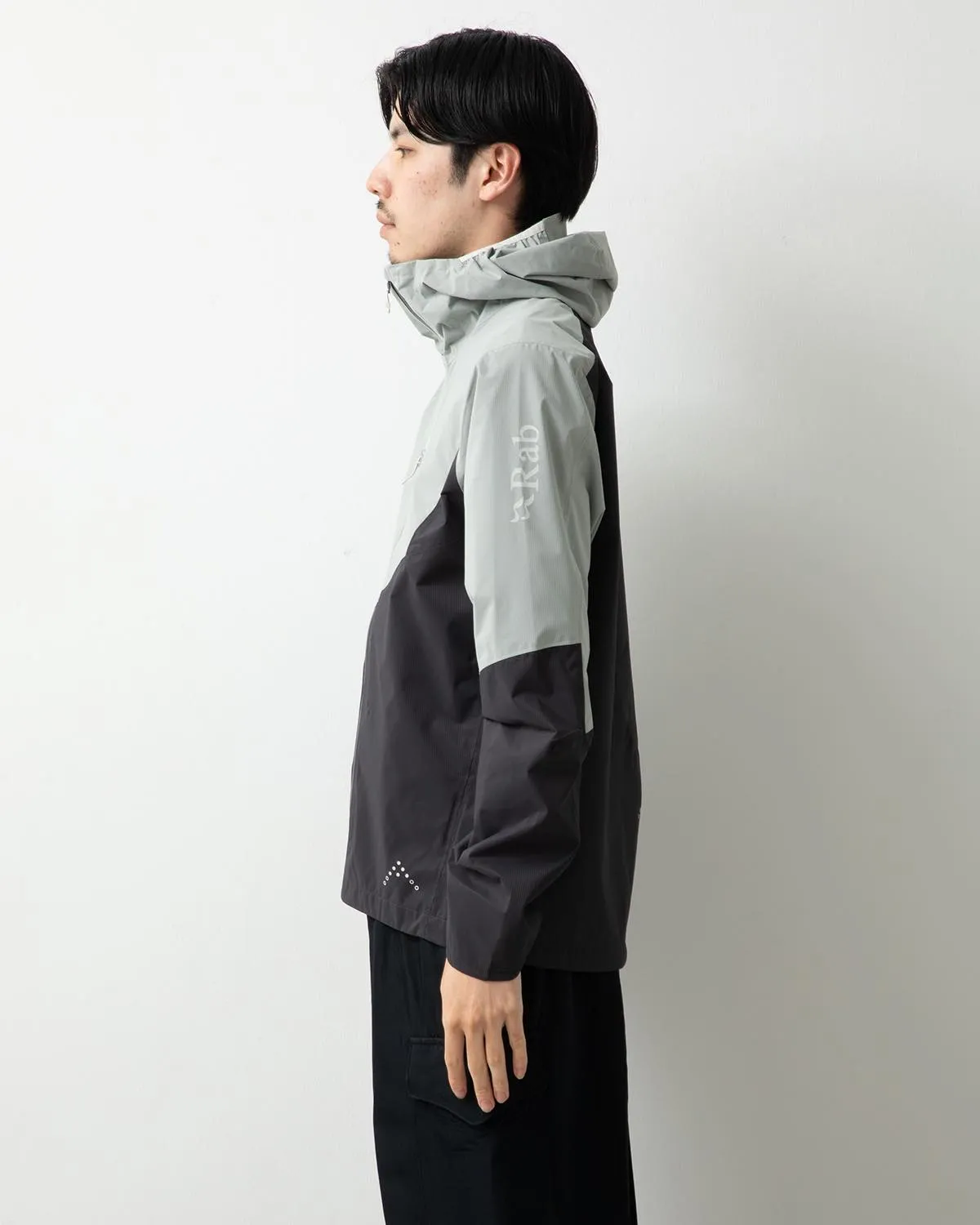 DOWNPOUR TRAIL LIGHT JACKET